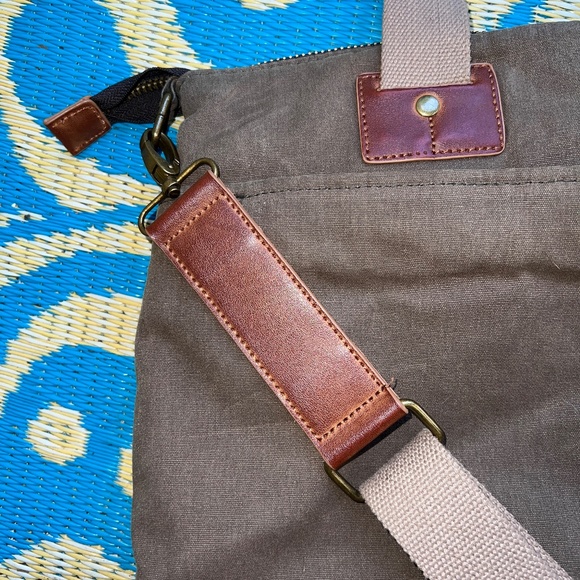 ANDREW MARC Fairfield Canvas & Leather Brief Messenger Bag - Picture 10 of 11